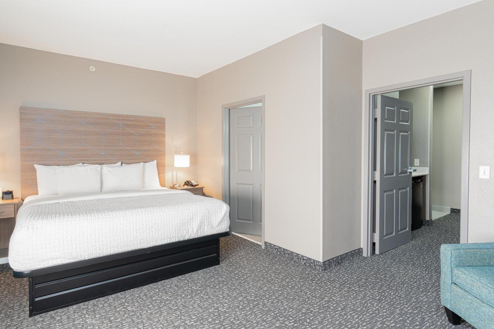 La Quinta By Wyndham Shawnee Hotell Eksteriør bilde