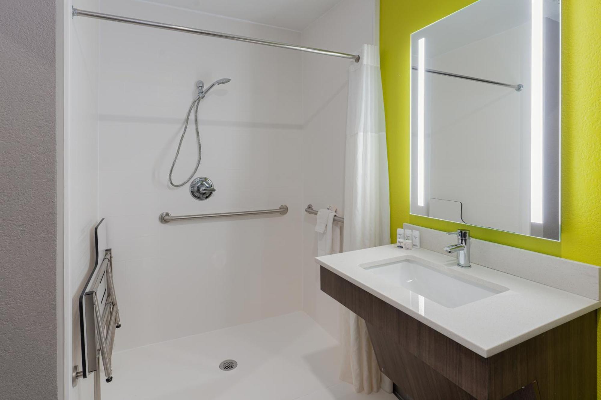 La Quinta By Wyndham Shawnee Hotell Eksteriør bilde