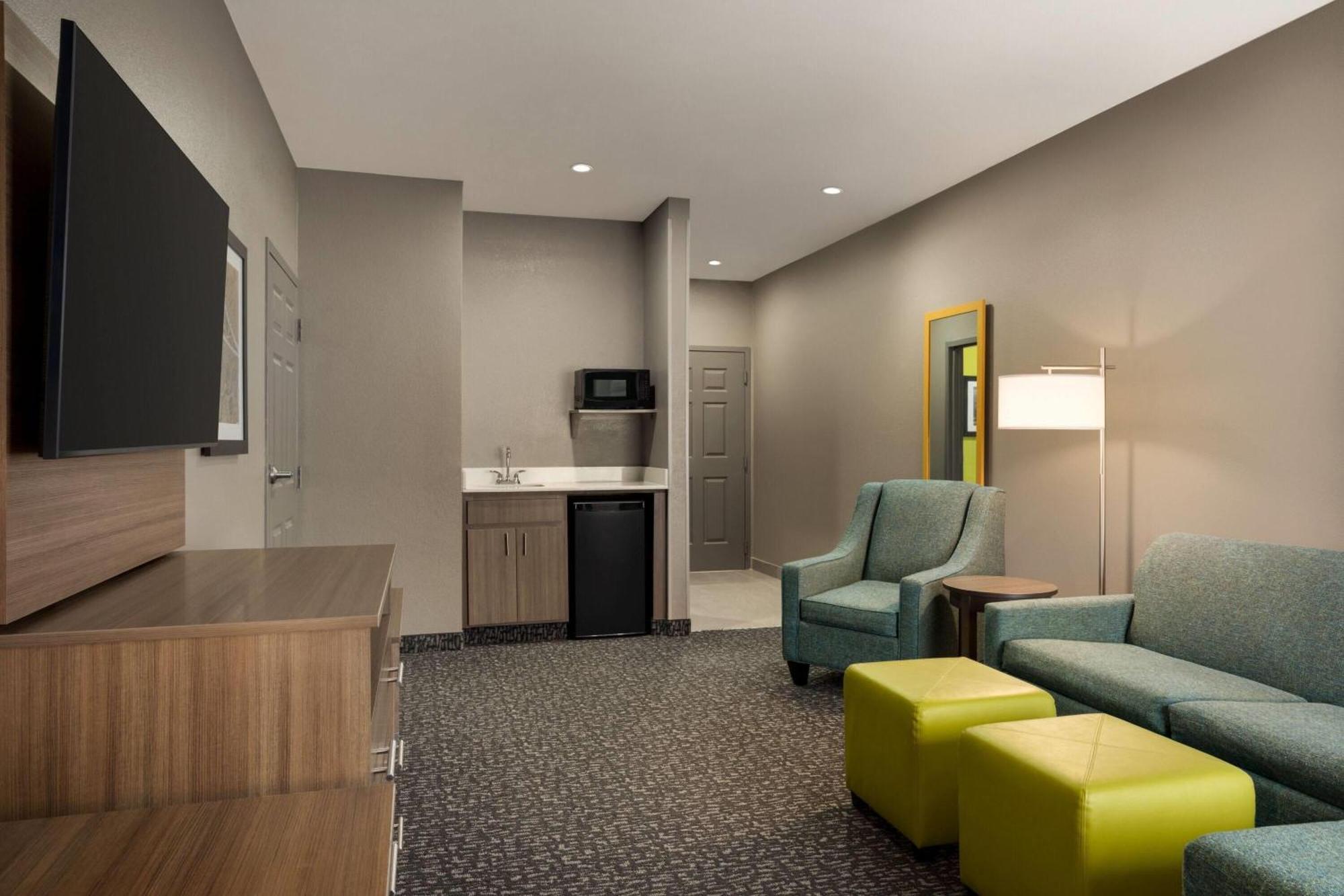 La Quinta By Wyndham Shawnee Hotell Eksteriør bilde