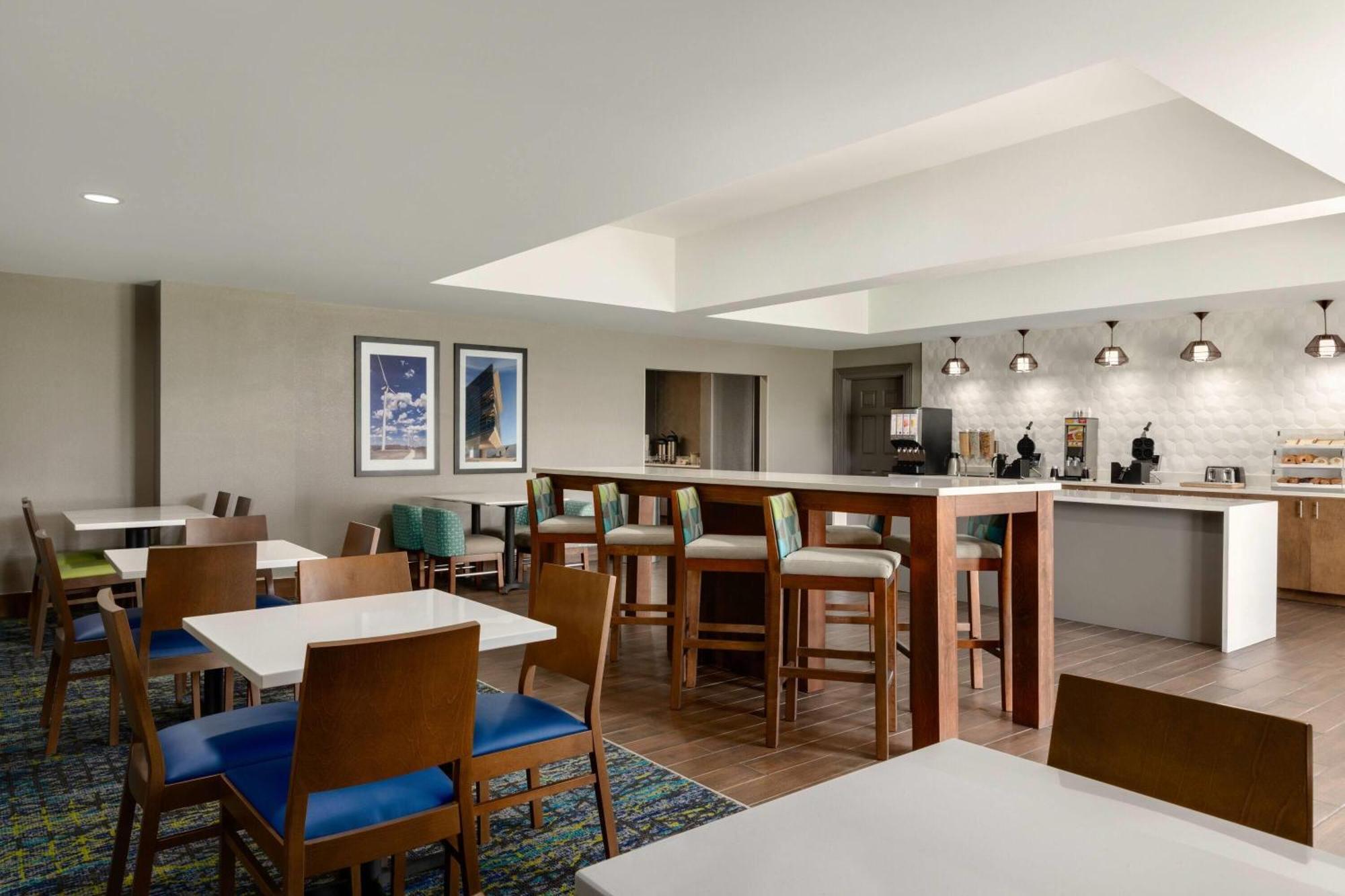 La Quinta By Wyndham Shawnee Hotell Eksteriør bilde