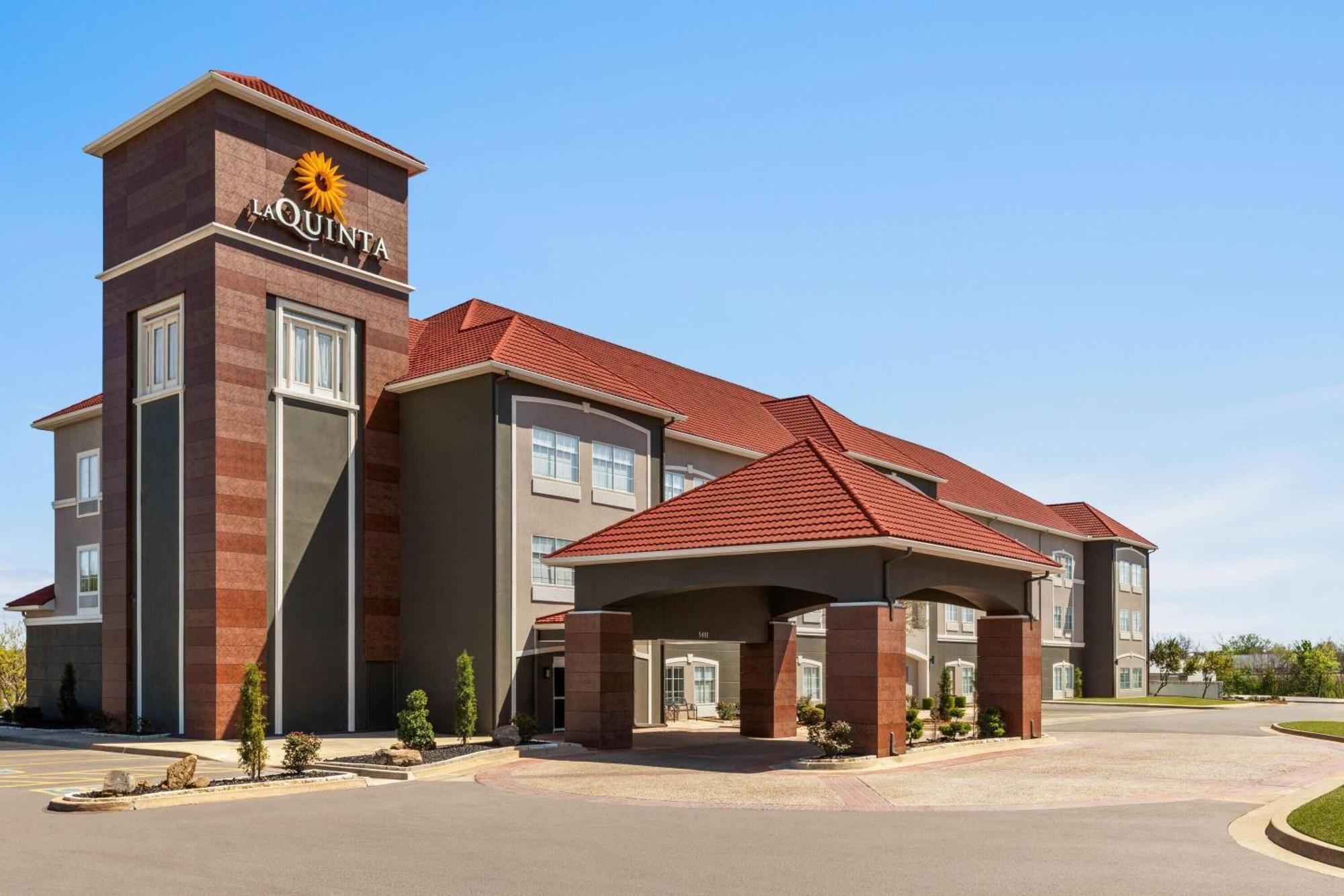La Quinta By Wyndham Shawnee Hotell Eksteriør bilde