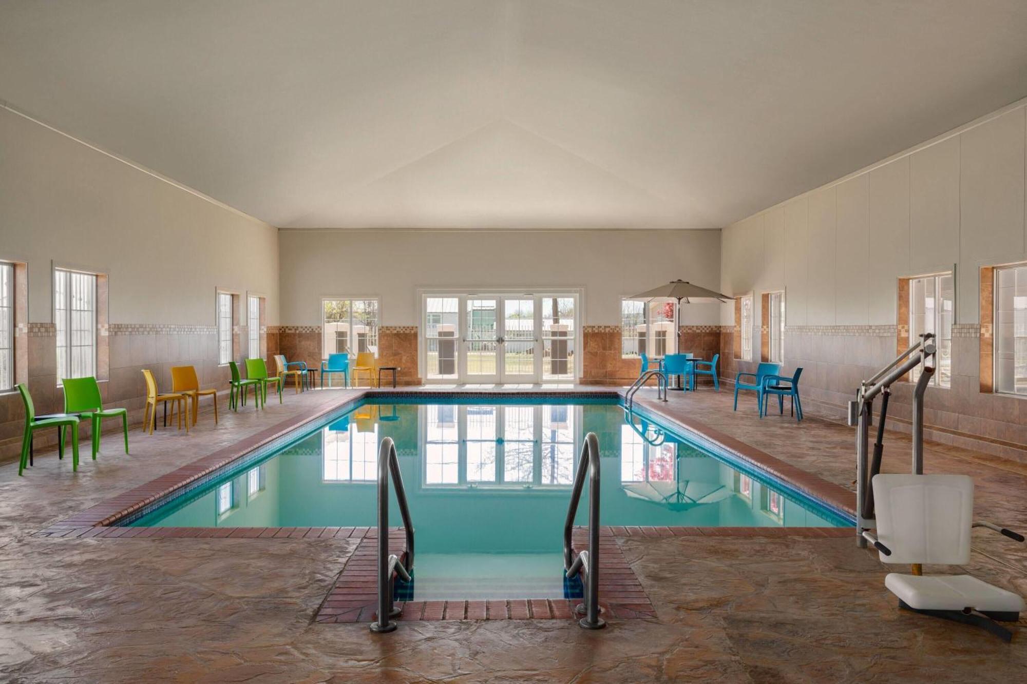 La Quinta By Wyndham Shawnee Hotell Eksteriør bilde
